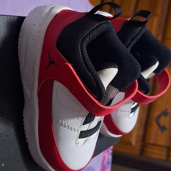 Jordan's - Picture 4 of 6